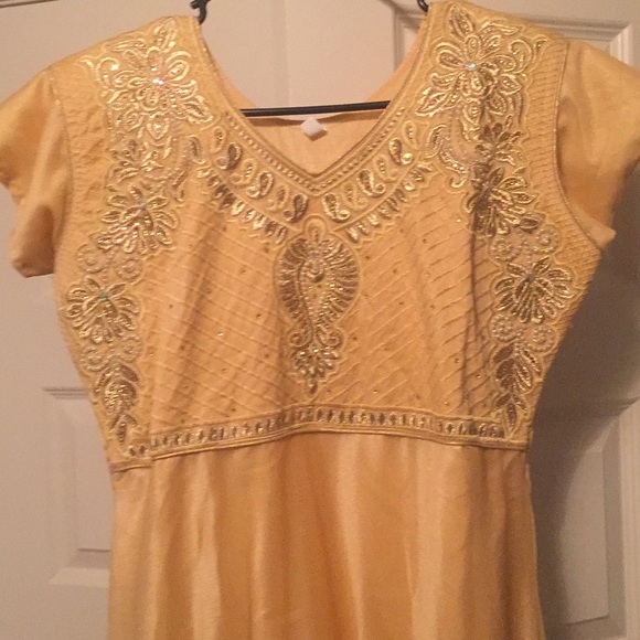 Frock - Picture 1 of 2